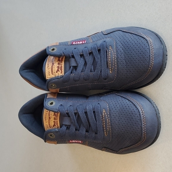 Blue Levi's Sneakers - Picture 2 of 12